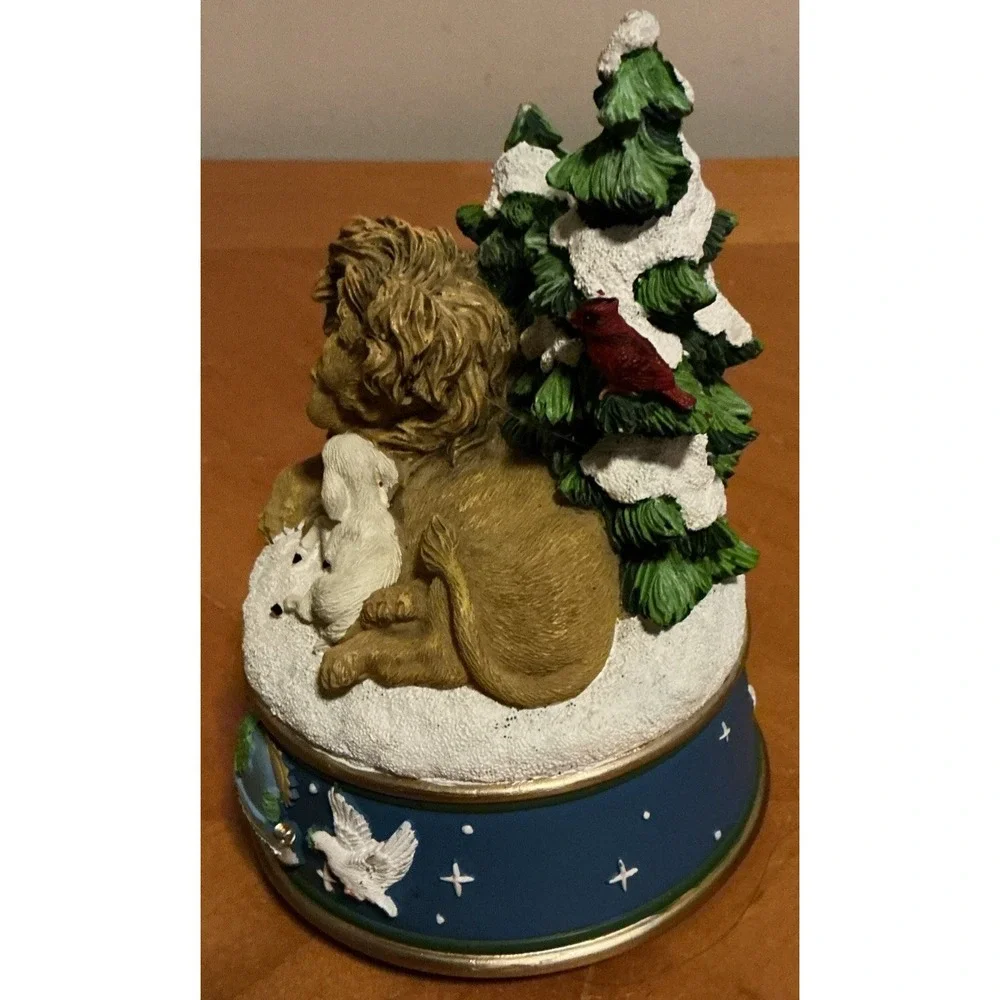The San Francisco Music Box Company Lion & Lamb Christmas Music‎ Box, Tested